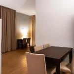 君威酒店 酒店 3*