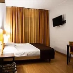 Regal 3*