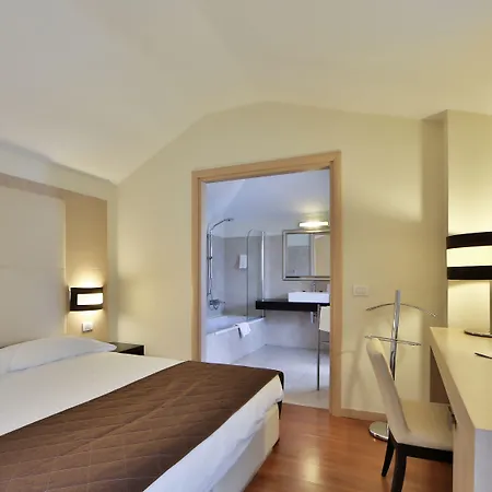 Regal Hotel