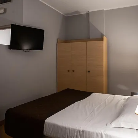 Regal 3*