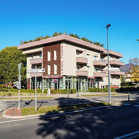 Regal Hotel 3*